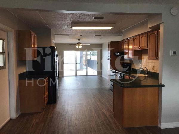 4707 W Bay Ave - Photo 4 of 20