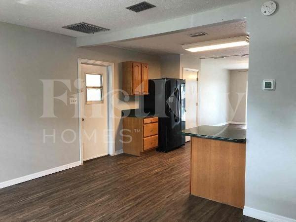 4707 W Bay Ave - Photo 5 of 20