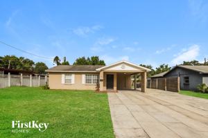 featured image of 425 Hampton Ave