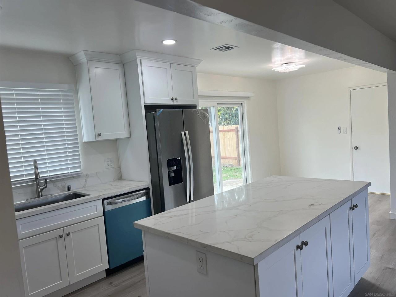 4849 Avocado Blvd - Photo 5 of 10