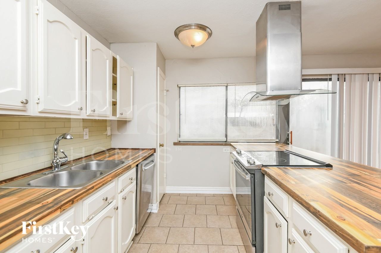 3724 Mulberry Ln - Photo 6 of 15