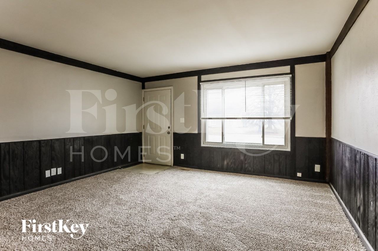 3520 Wellington Ave - Photo 2 of 18