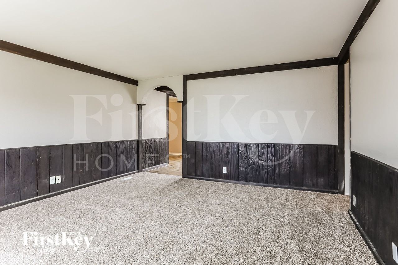 3520 Wellington Ave - Photo 3 of 18