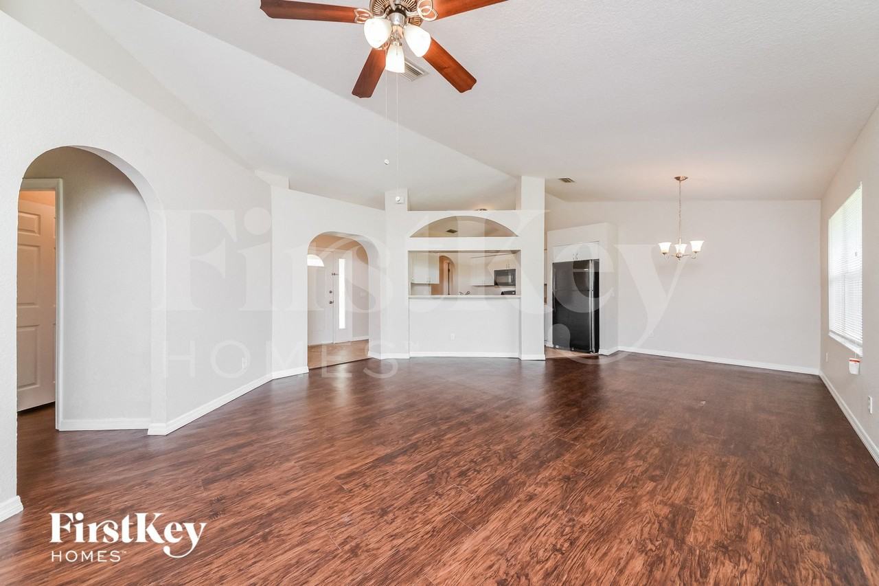 3474 Tupelo Ave - Photo 2 of 15