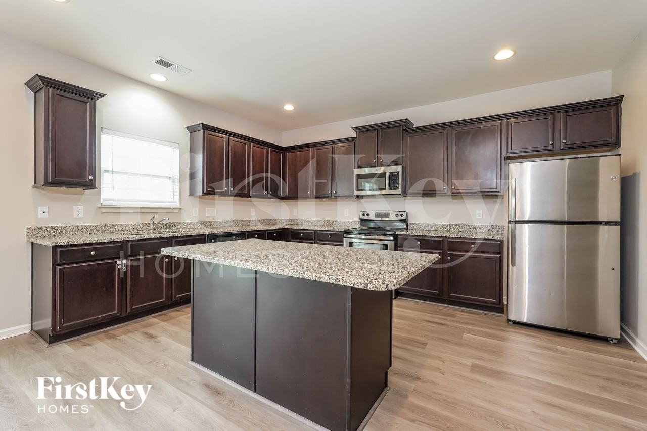 3283 Grandview Club Rd - Photo 4 of 16