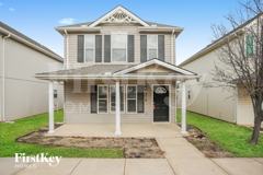 316 Ne Coldwater Creek Dr - Photo 1 of 1