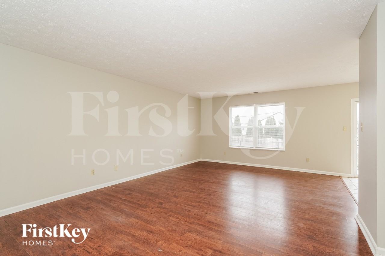 3149 Monterey Dr - Photo 3 of 15