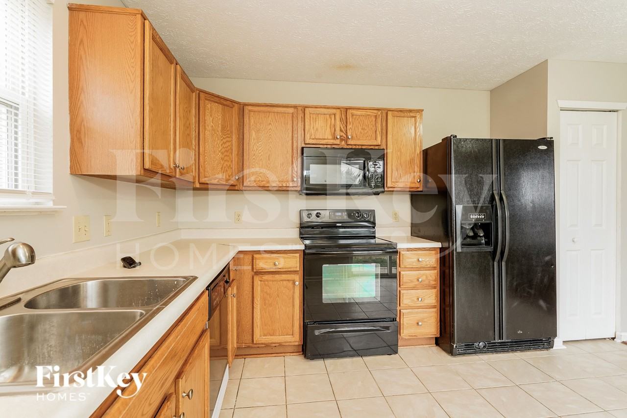 3149 Monterey Dr - Photo 7 of 15