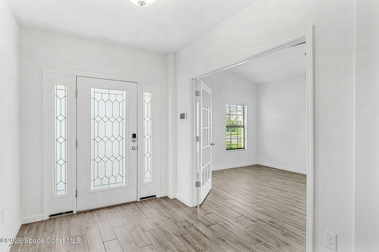 4387 Broomsedge Cir - Photo 3 of 36