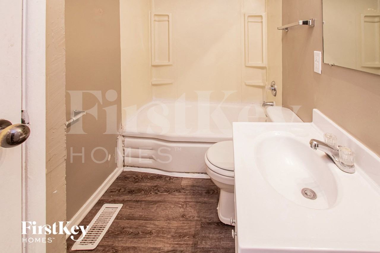 3107 N Fuller Dr - Photo 7 of 15