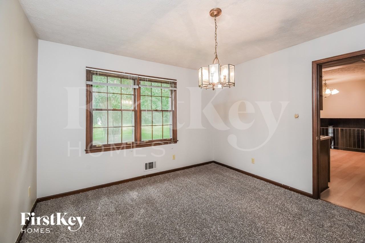 3021 Wendwood Dr - Photo 5 of 15