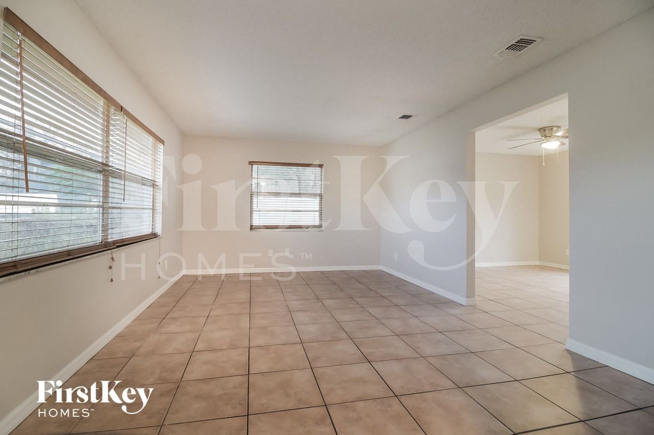 3021 Dikewood Ct - Photo 2 of 15