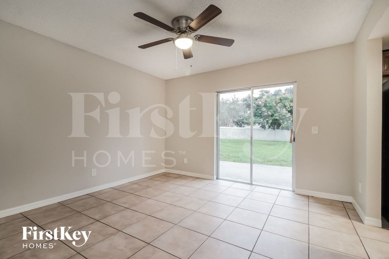 3021 Dikewood Ct - Photo 4 of 15