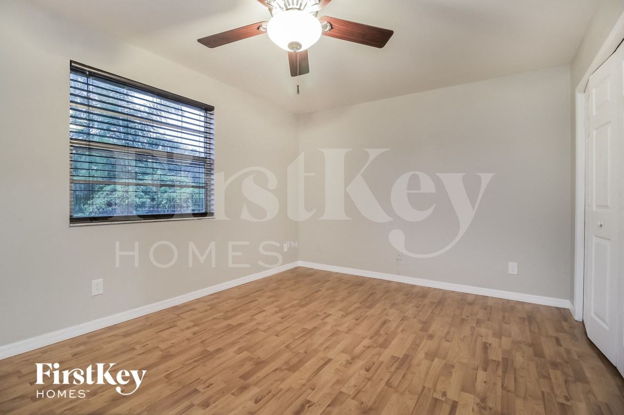 3021 Dikewood Ct - Photo 7 of 15