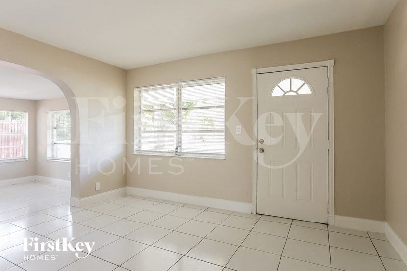 2700 Neterrace - Photo 3 of 15