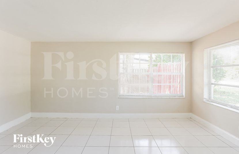 2700 Neterrace - Photo 7 of 15