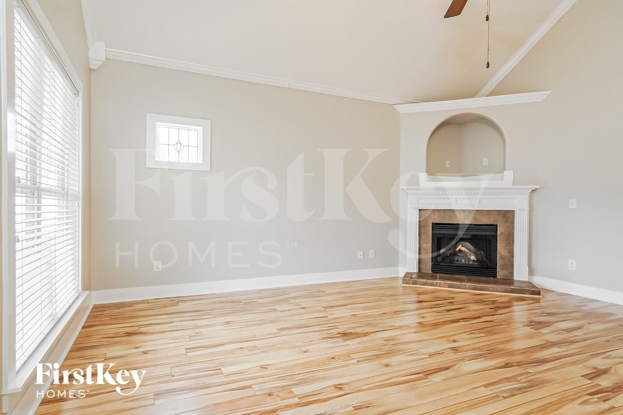 247 Stonecreek Pl - Photo 4 of 15