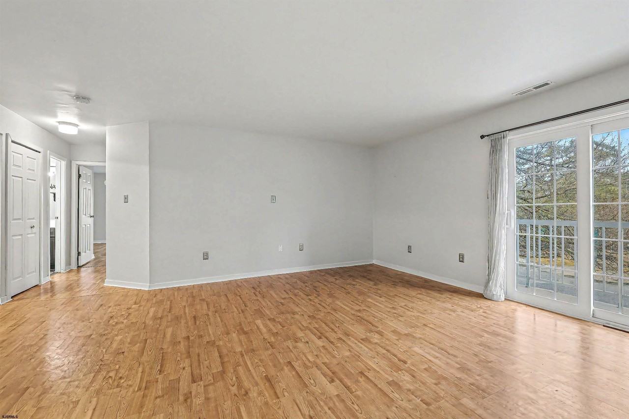 296 Heather Croft - Photo 3 of 23