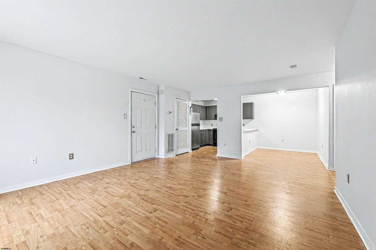 296 Heather Croft - Photo 4 of 23