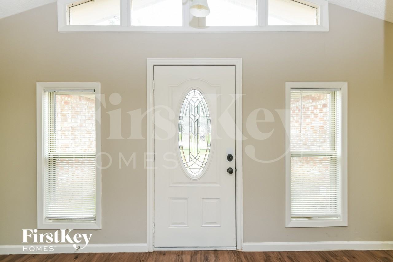 2100 Cedar Ct - Photo 3 of 16