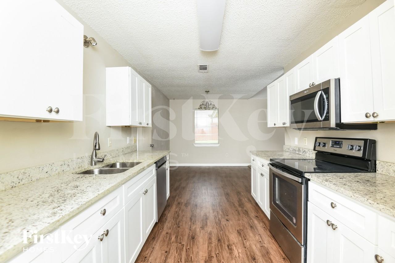 2100 Cedar Ct - Photo 7 of 16