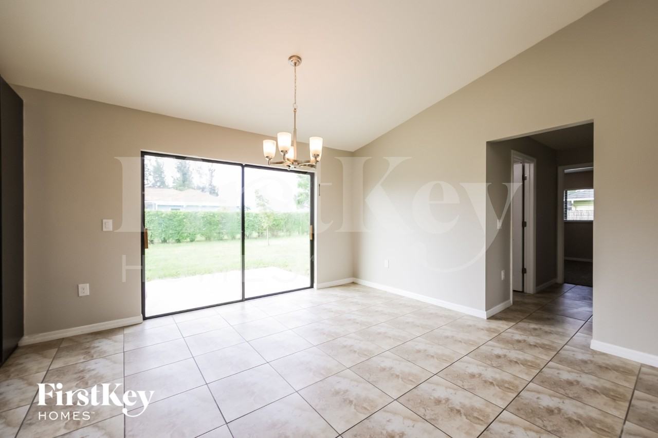 209 Sw 21st Ter - Photo 5 of 15