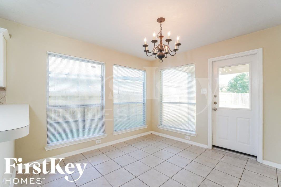 20114 Fort Stanton Dr - Photo 4 of 15