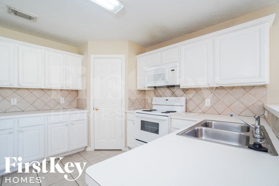 20114 Fort Stanton Dr - Photo 6 of 15