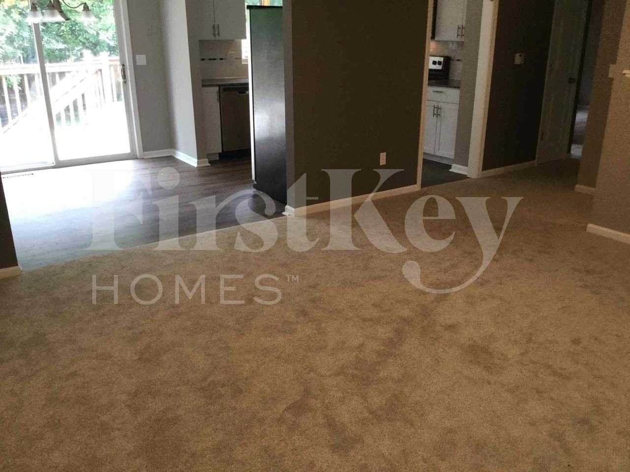 1904 Wornall Rd - Photo 4 of 25