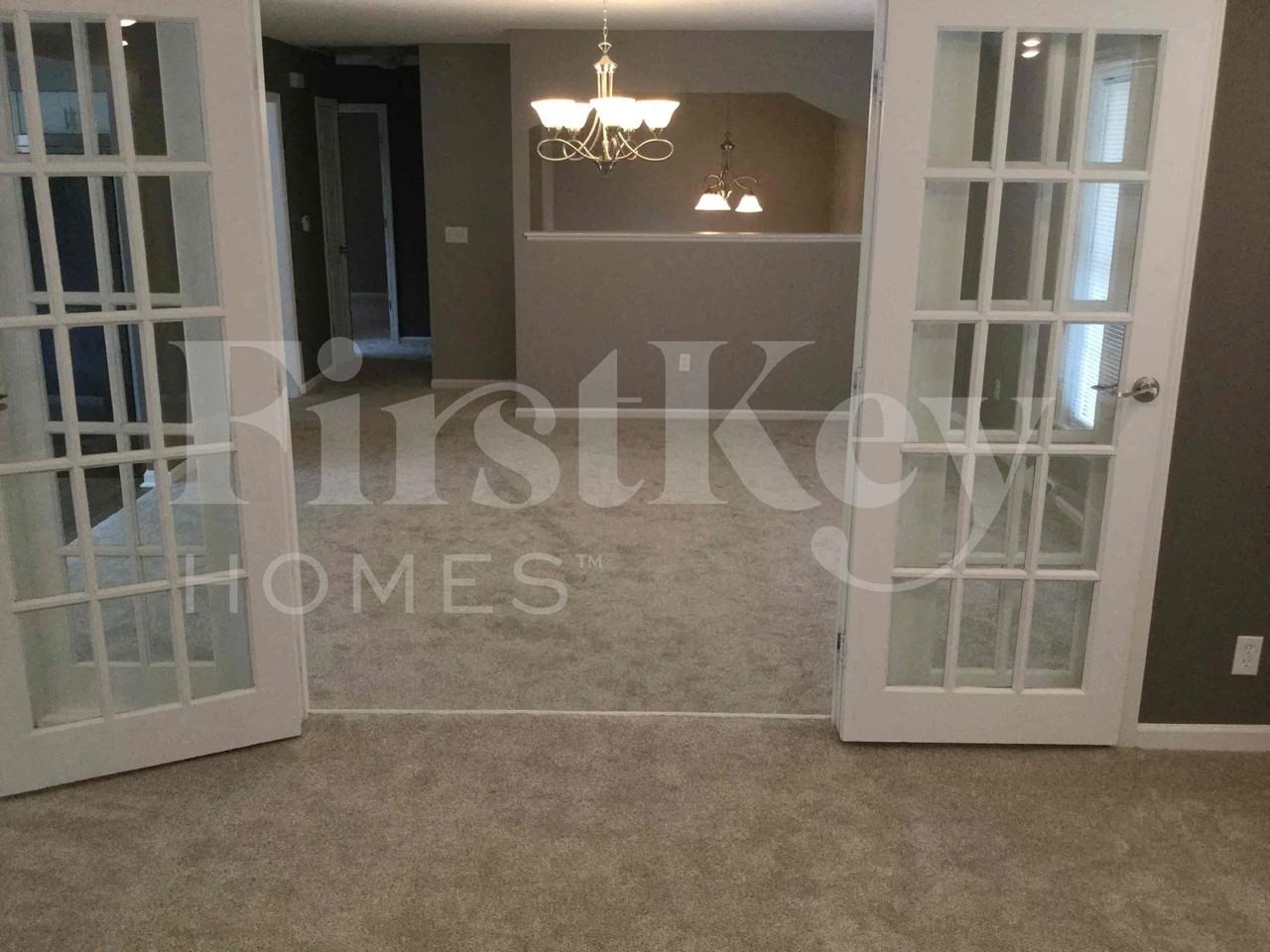 1904 Wornall Rd - Photo 7 of 25