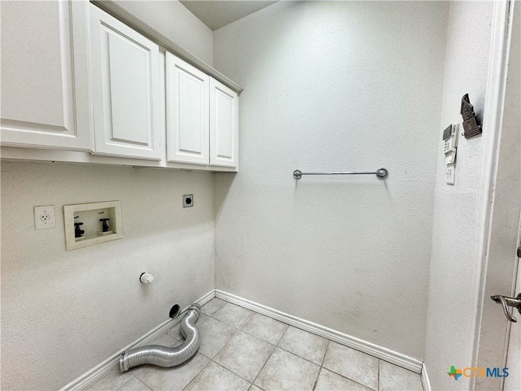 2263 Kensington Way - Photo 7 of 32