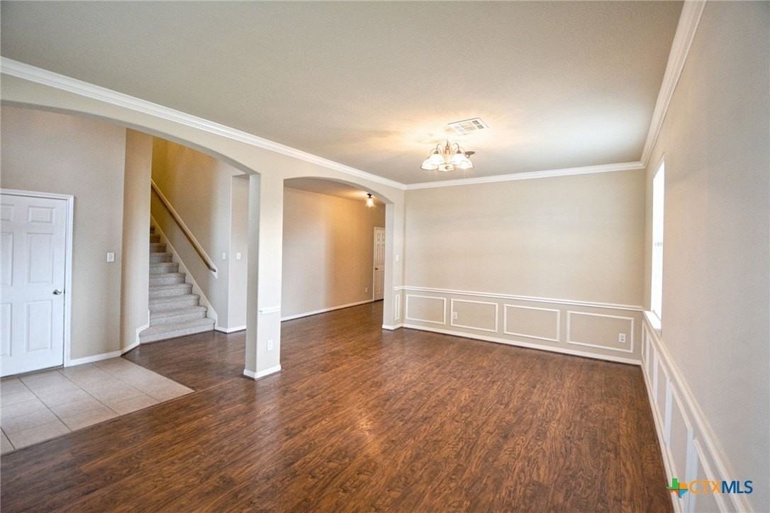 2065 Dove Crossing Dr - Photo 7 of 48