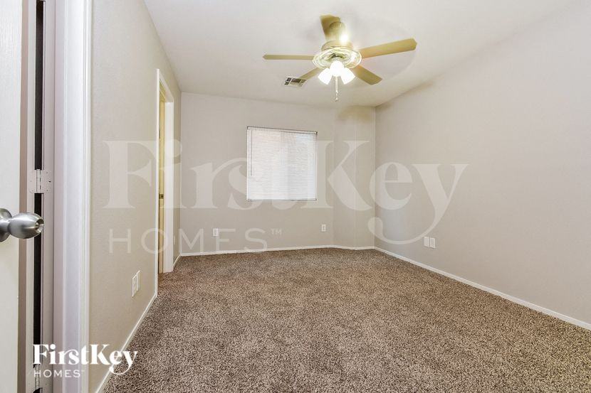 1781 Molly Meadows St - Photo 7 of 16