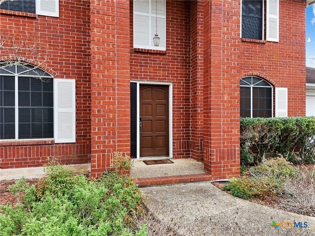 5462 Circle Oak Dr - Photo 4 of 41