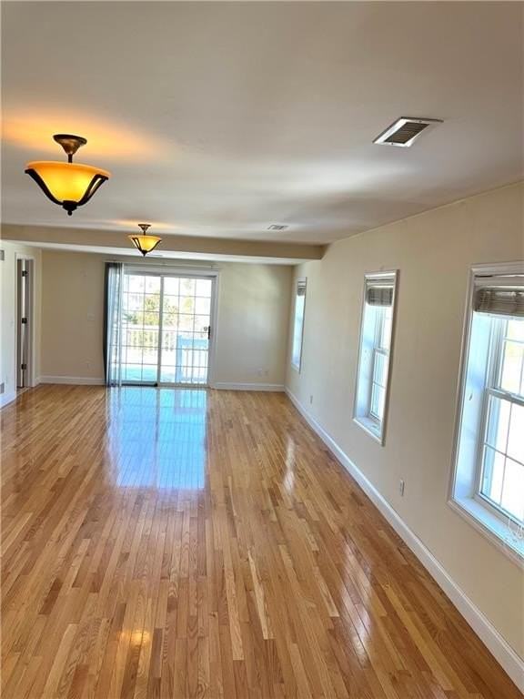 31 Garfield Ave Unit 2 - Photo 4 of 21