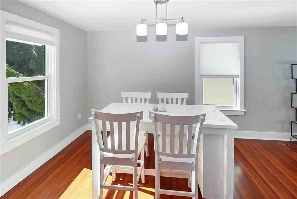 1 Conrad Ct - Photo 6 of 20