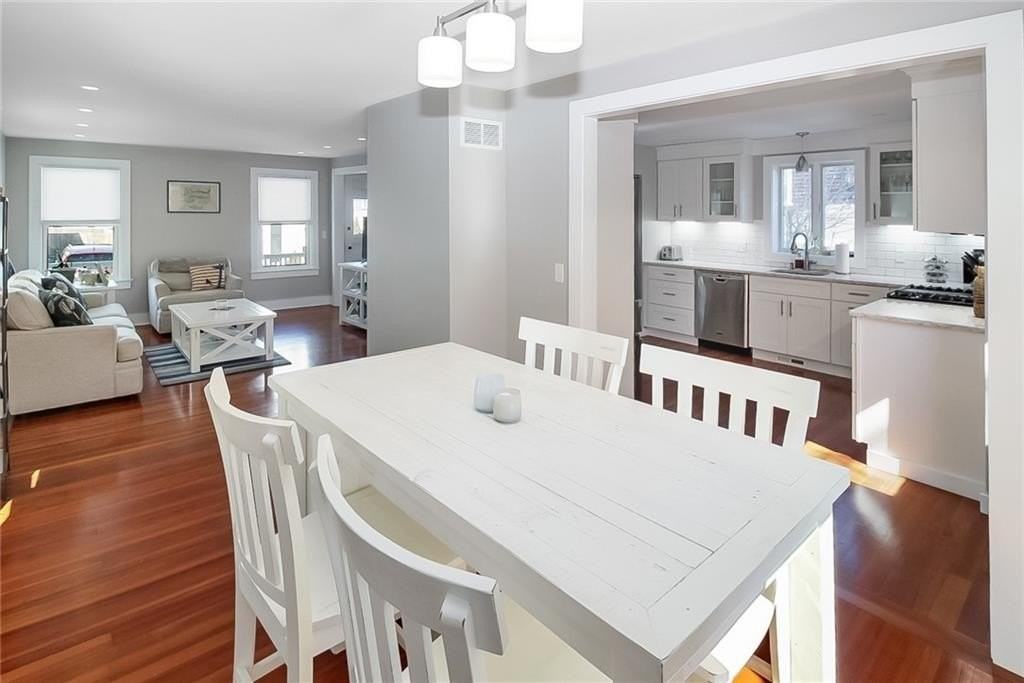 1 Conrad Ct - Photo 7 of 20