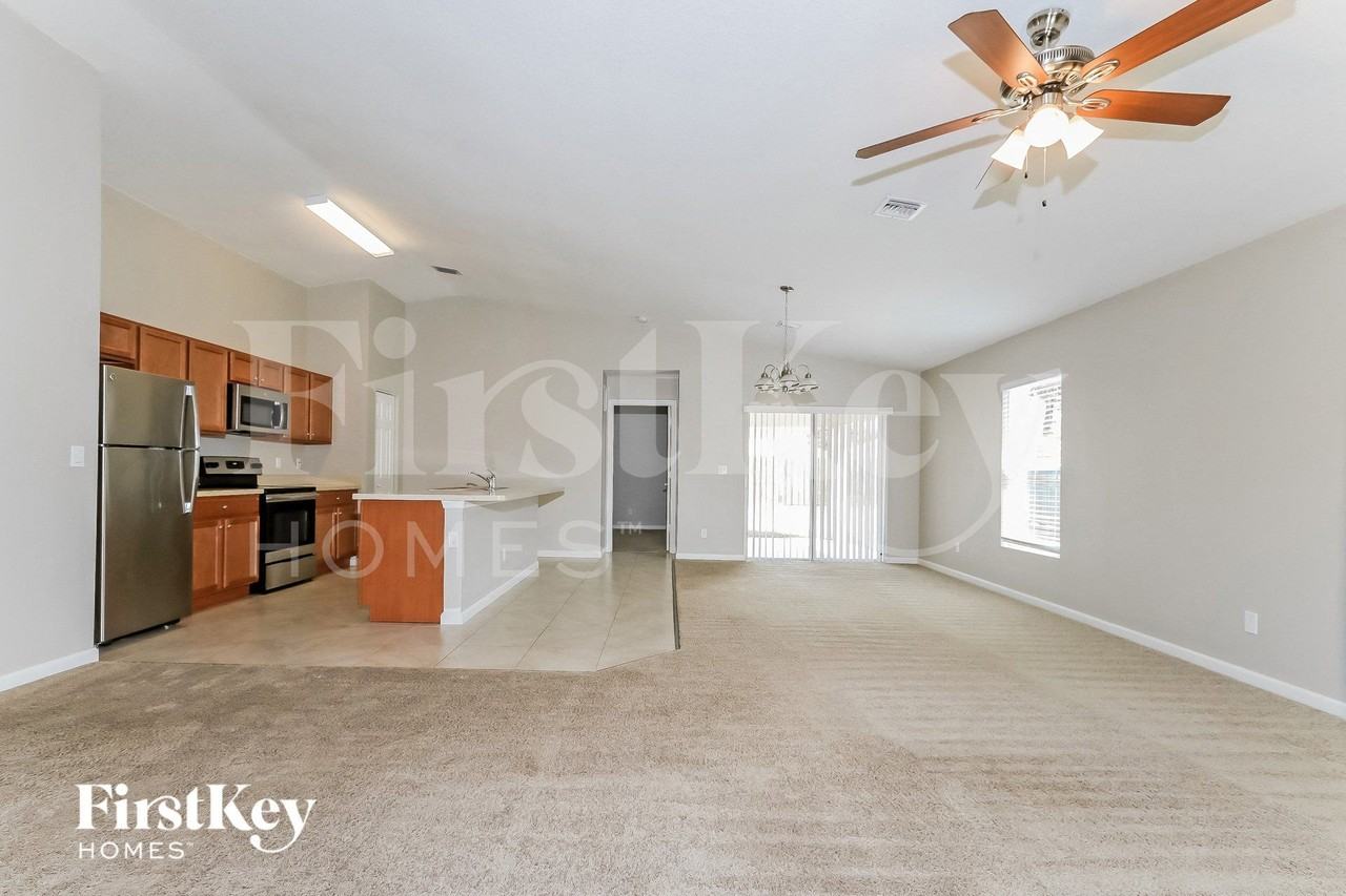 1525 Sw Fresno Rd - Photo 4 of 15