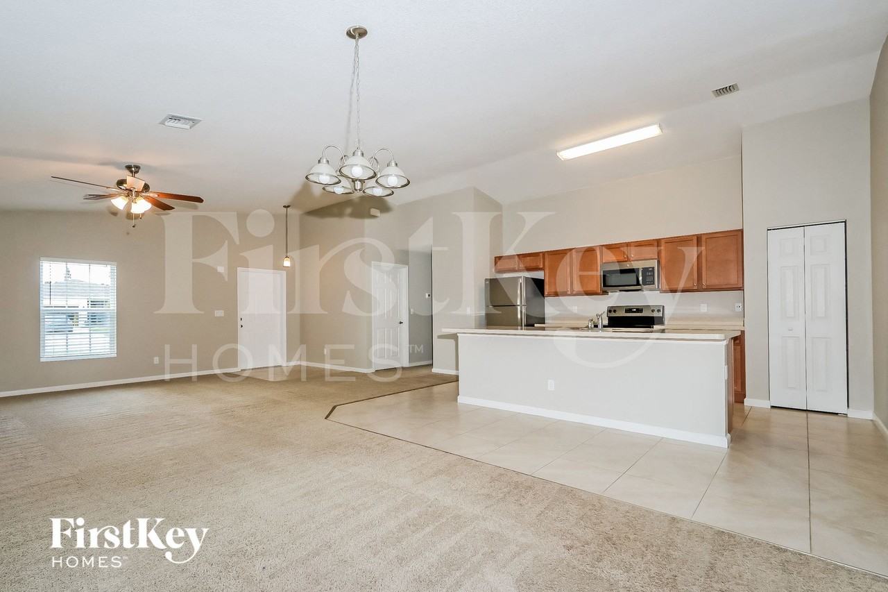 1525 Sw Fresno Rd - Photo 5 of 15