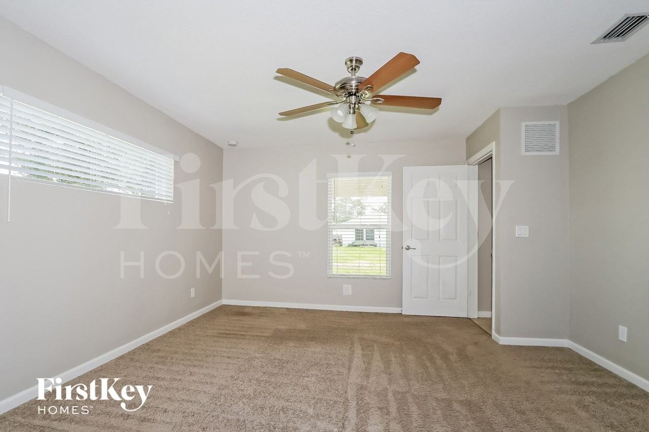 1525 Sw Fresno Rd - Photo 7 of 15