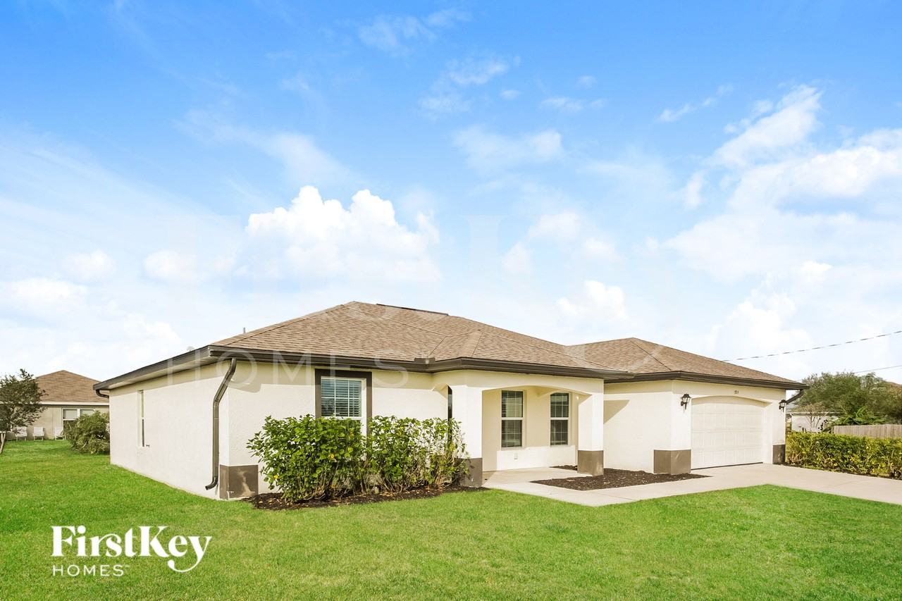 1305 Nw 11th Ter - Photo 2 of 16