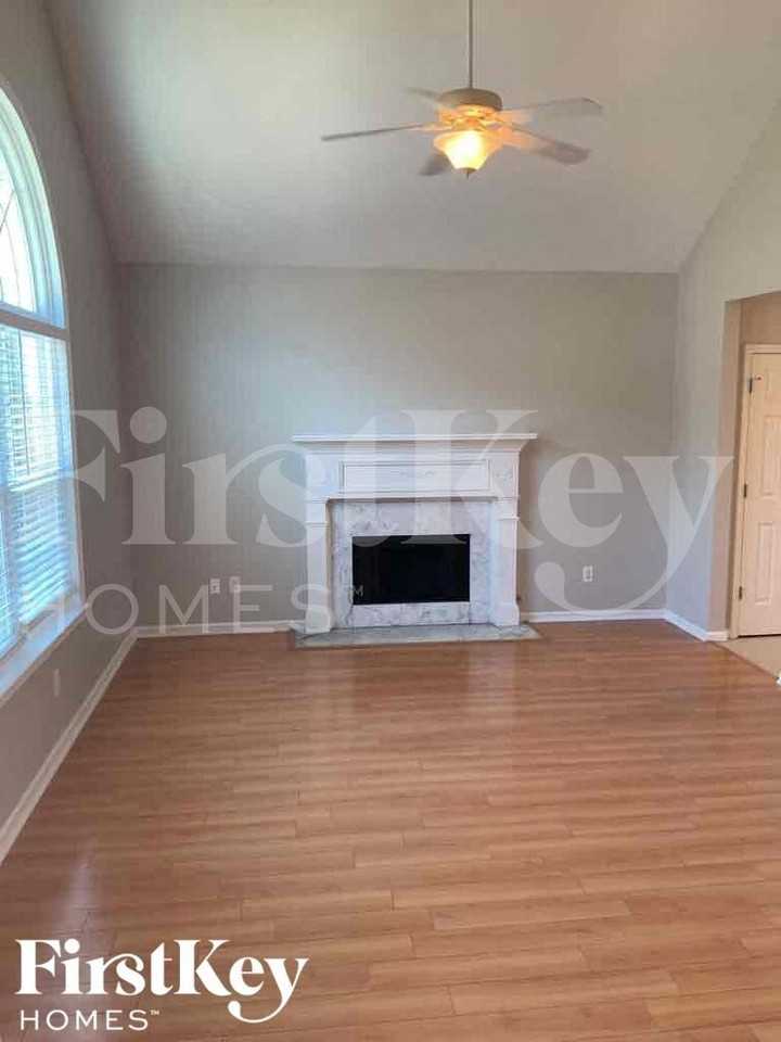 1253 Waymar Ct Sw - Photo 2 of 28