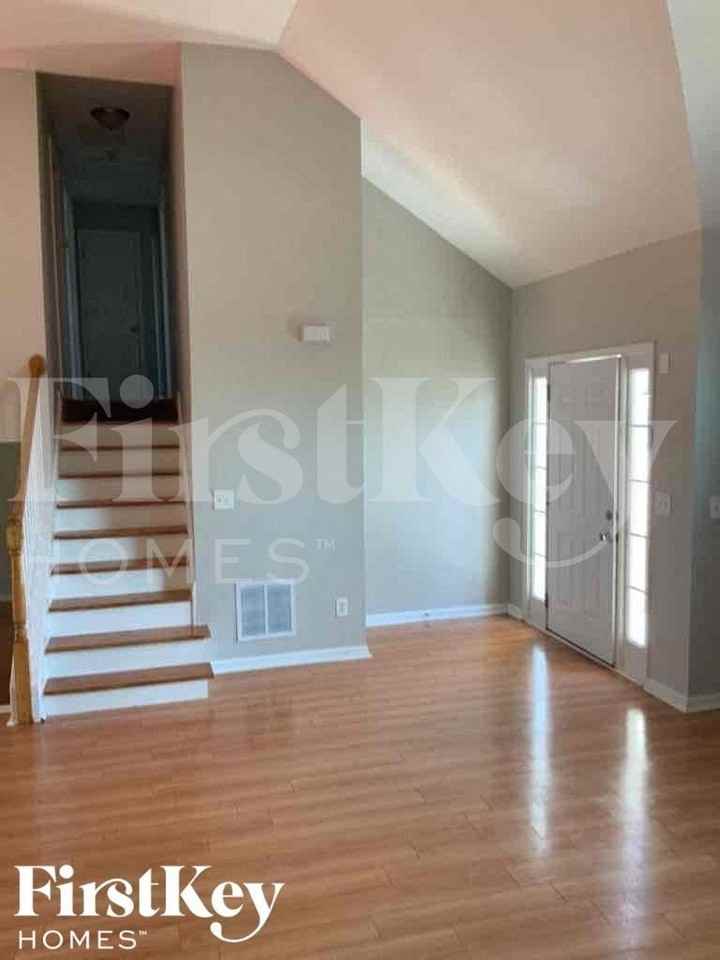 1253 Waymar Ct Sw - Photo 4 of 28