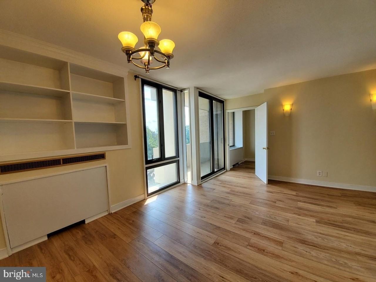 490 M St Sw Unit 409 - Photo 2 of 20