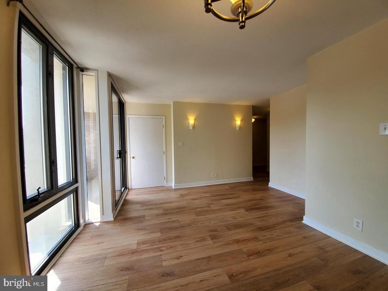 490 M St Sw Unit 409 - Photo 4 of 20