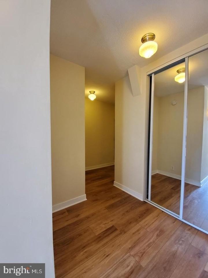 490 M St Sw Unit 409 - Photo 5 of 20