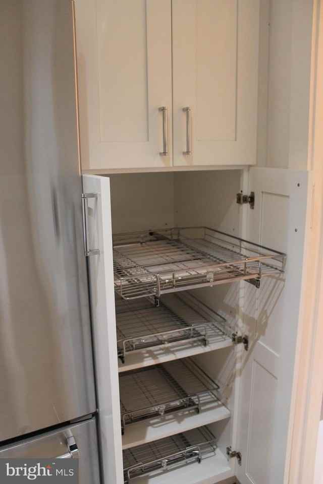 5110 Fort Totten Dr Ne Apt 4 - Photo 5 of 28