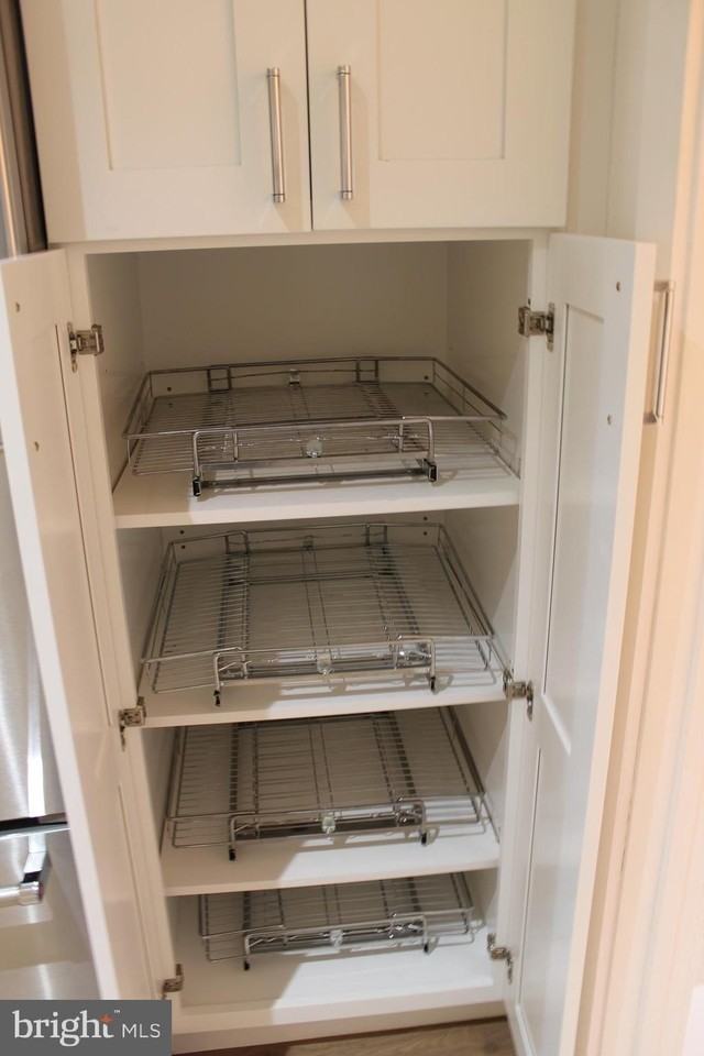 5110 Fort Totten Dr Ne Apt 4 - Photo 6 of 28