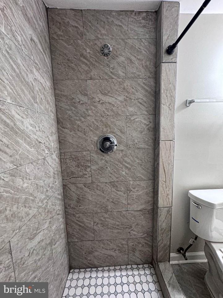 4630 Hillside Rd Se - Photo 2 of 28