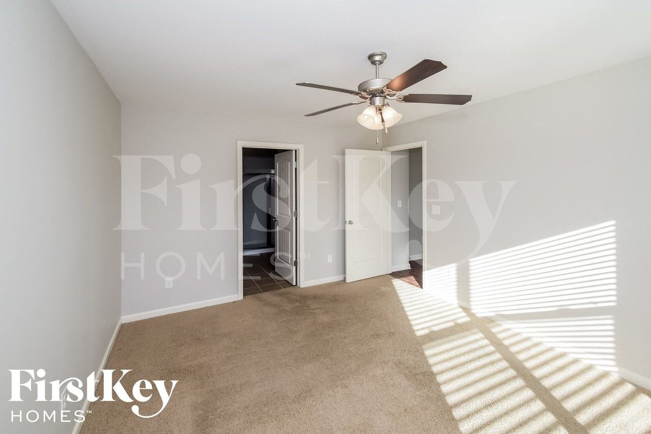 11446 Walden Trce - Photo 6 of 14